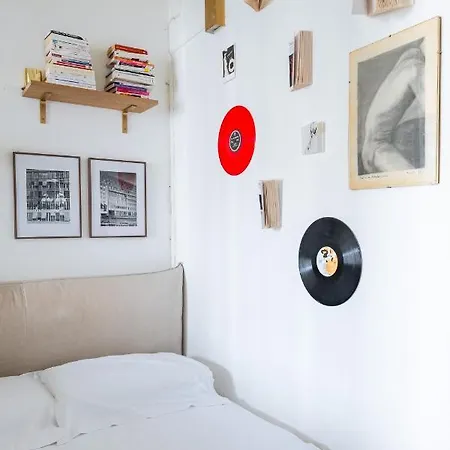 Veeve - Beams And Blues Appartement *